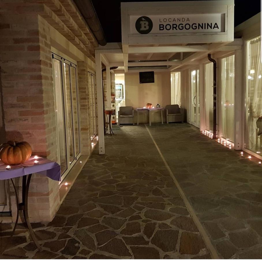 Locanda Borgognina Lucrezia Esterno foto