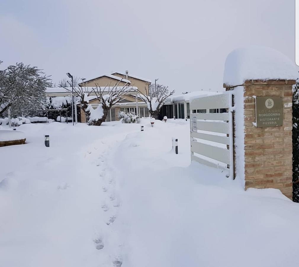 Locanda Borgognina Lucrezia Esterno foto