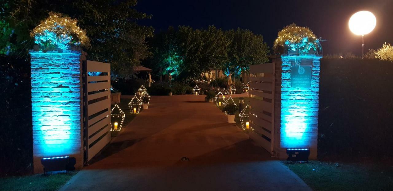 Locanda Borgognina Lucrezia Esterno foto